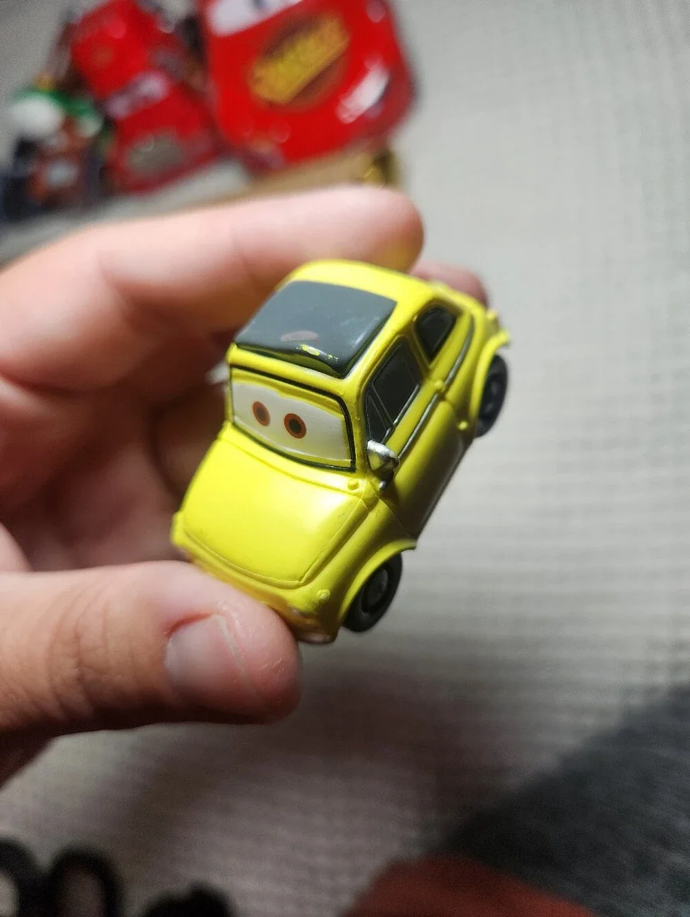 Lightning McQueen and Friends Mini Vehicle Toy Set - Some Flaws-  8 Cars
